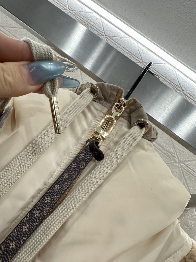 l0vis Vvtt0n outwear